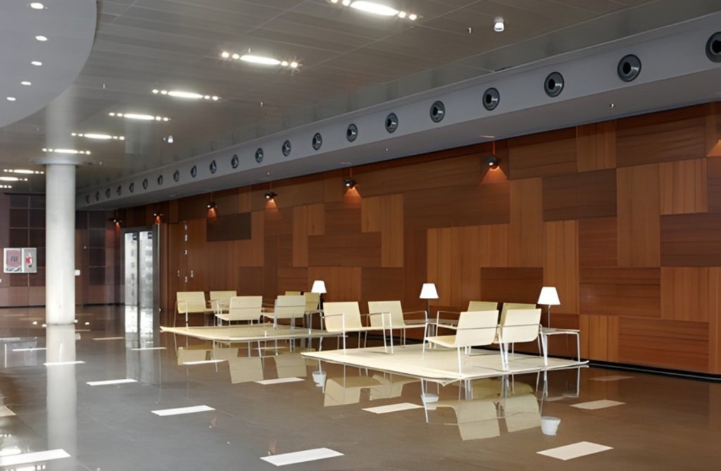 ZNC N2 HALL